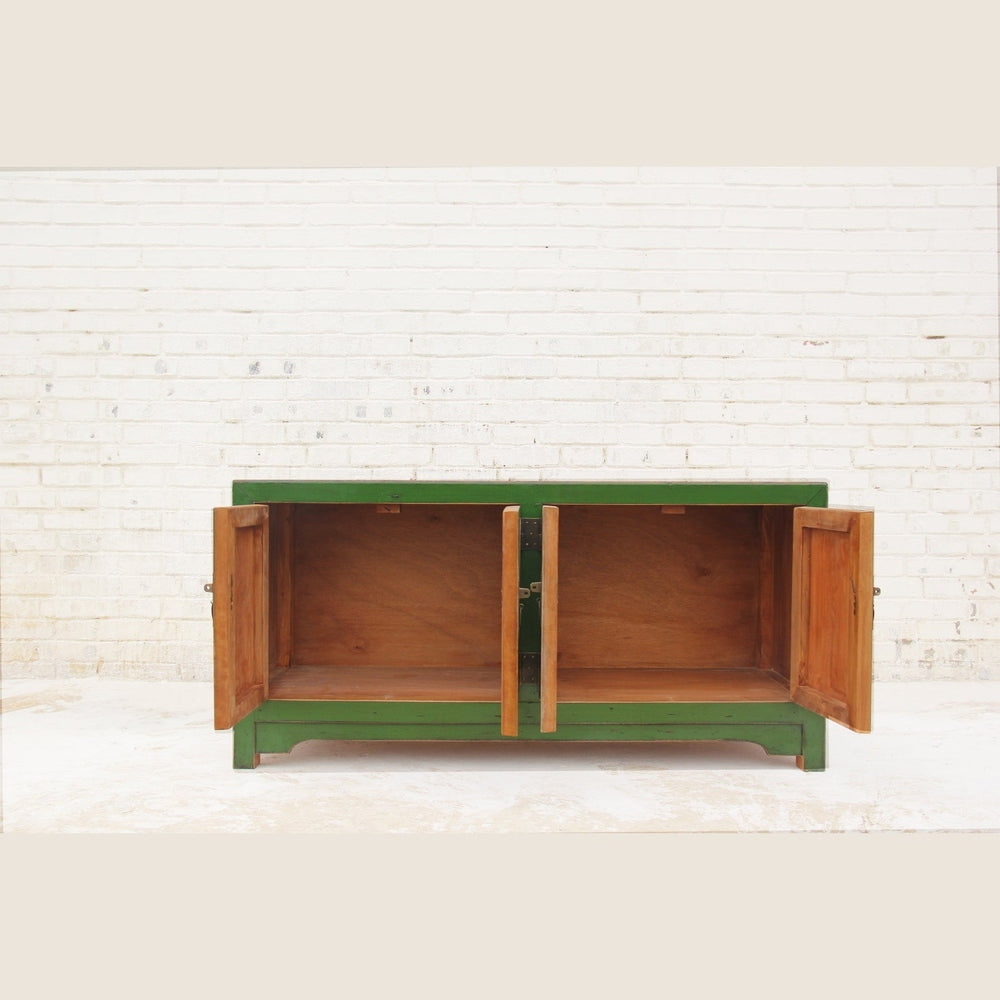 Asia Kommode aus Massivholz mit eleganter Patina handgefertigt