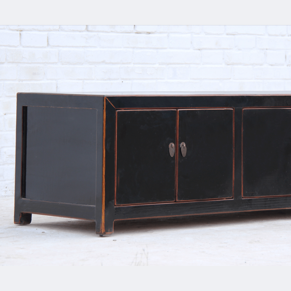 TV China Lowboard aus Massivholz mit goldenen Details handgefertigt