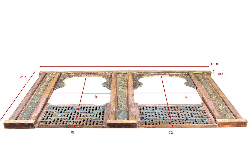 Indien 1870 geschnitzter Raumteiler 212cm lang zum Einbau Gujarat