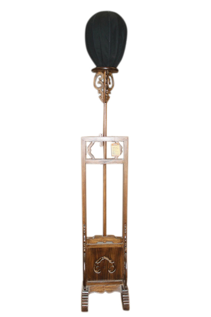 China hohe Stehlampe aus Massivholz im traditionellen Stil