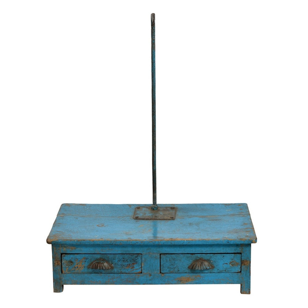 India kleiner niedriger Schreibtisch Lampenbeschlag shabby chic kräftig blau Gujarat 1950