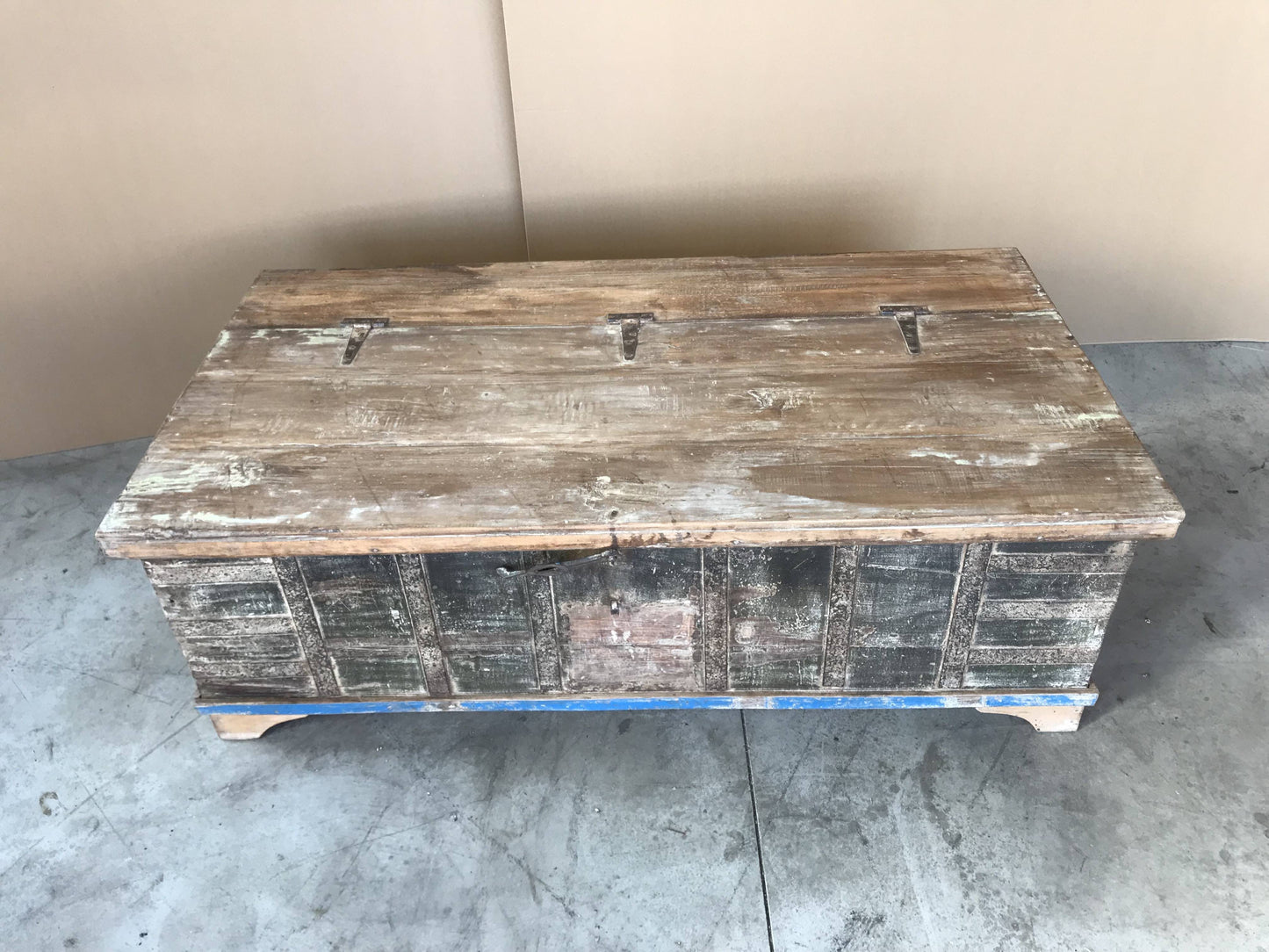Indien shabby chic lange Truhe Box mit Rollen weiss bemaltes Teak