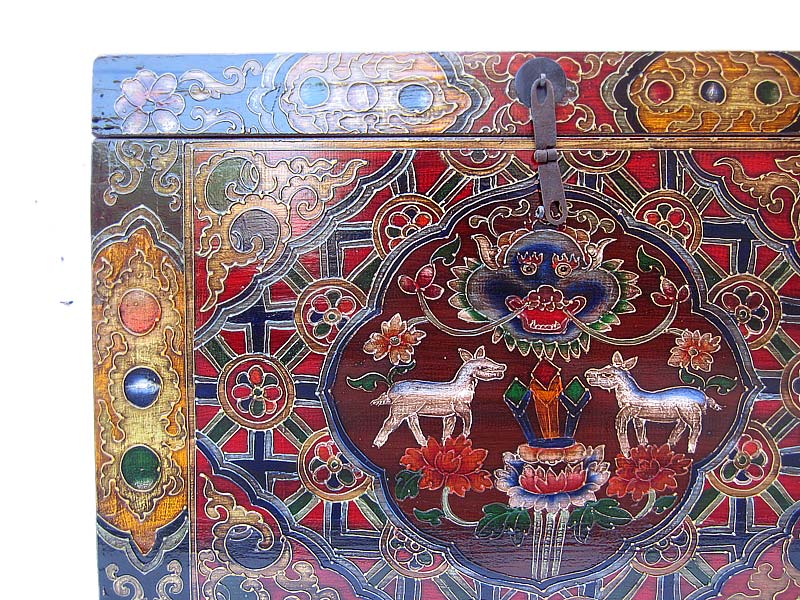 Tibet Aussteuer Truhe rund Jahre alt phantastisch bemalt