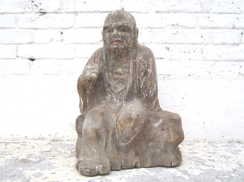 Mönch im Gespräch sitzend Statue Figur Skulptur Pappelholz China 1910