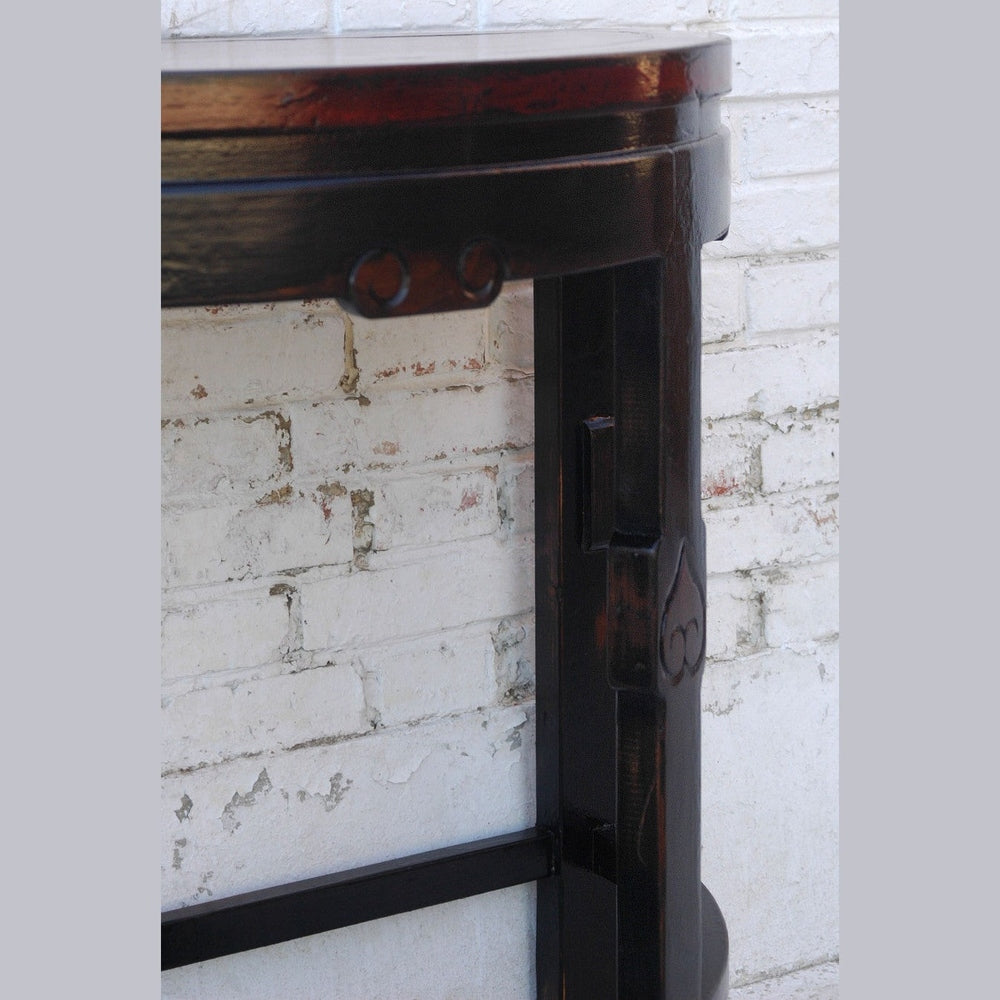 Luxury-Park Halbrunder Beistell-Wandtisch aus Pinie – Dunkles chinesisches Design