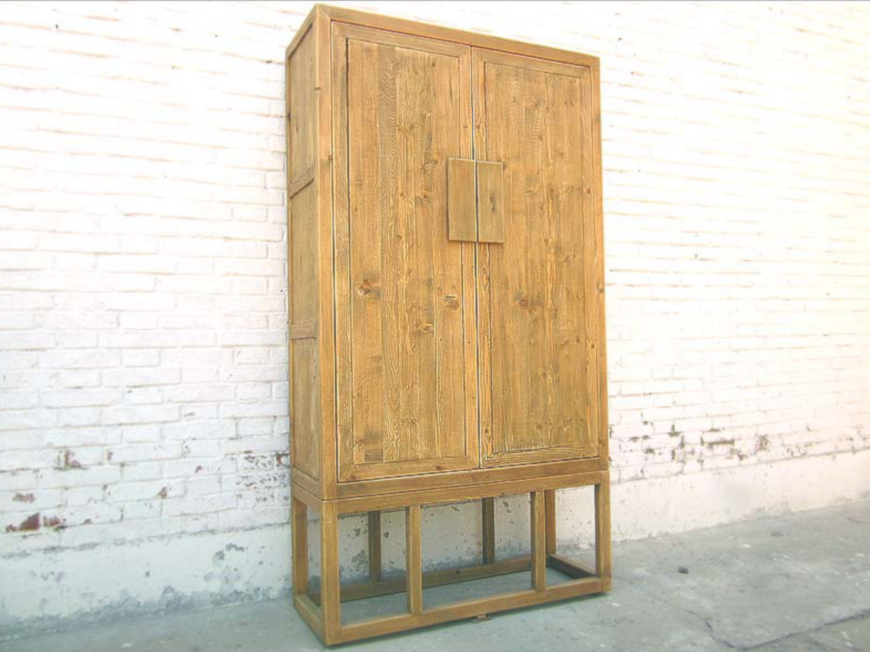 Wunderschöner Chinesischer Wohnzimmerschrank  aus Massivholz