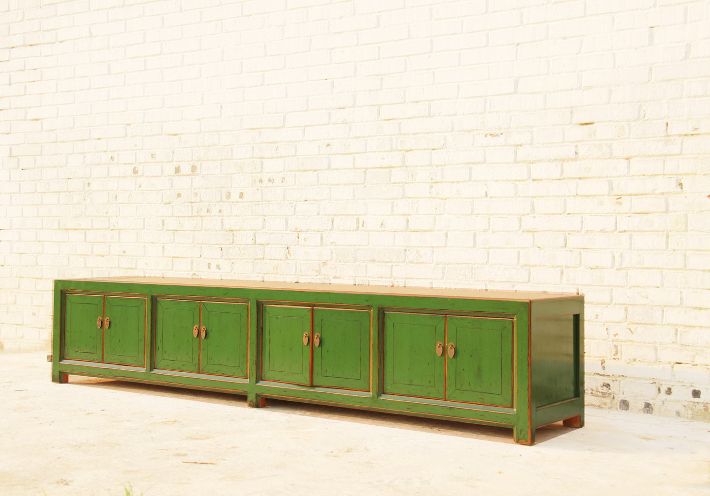 TV-Lowboard  Shabby Chic mit aussagekräftiger Patina handgefertigt