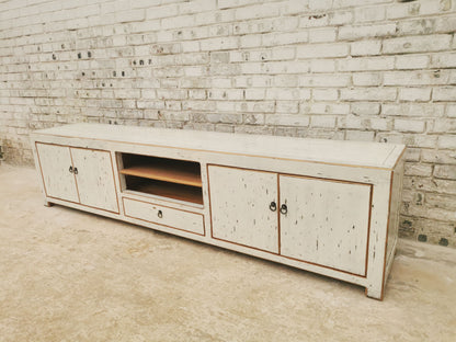 TV-Lowboard im Shabb Chic Stil aus Massivholz handgefertigt