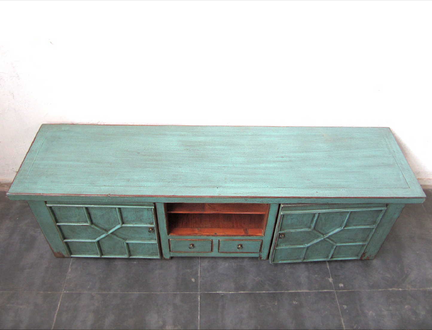 China Lowboard im Shabby Chick Stil aus Vollholz