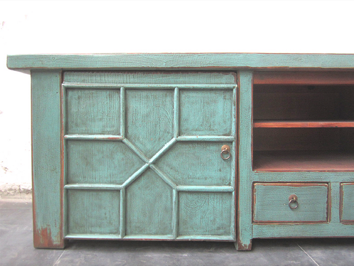 China Lowboard im Shabby Chick Stil aus Vollholz