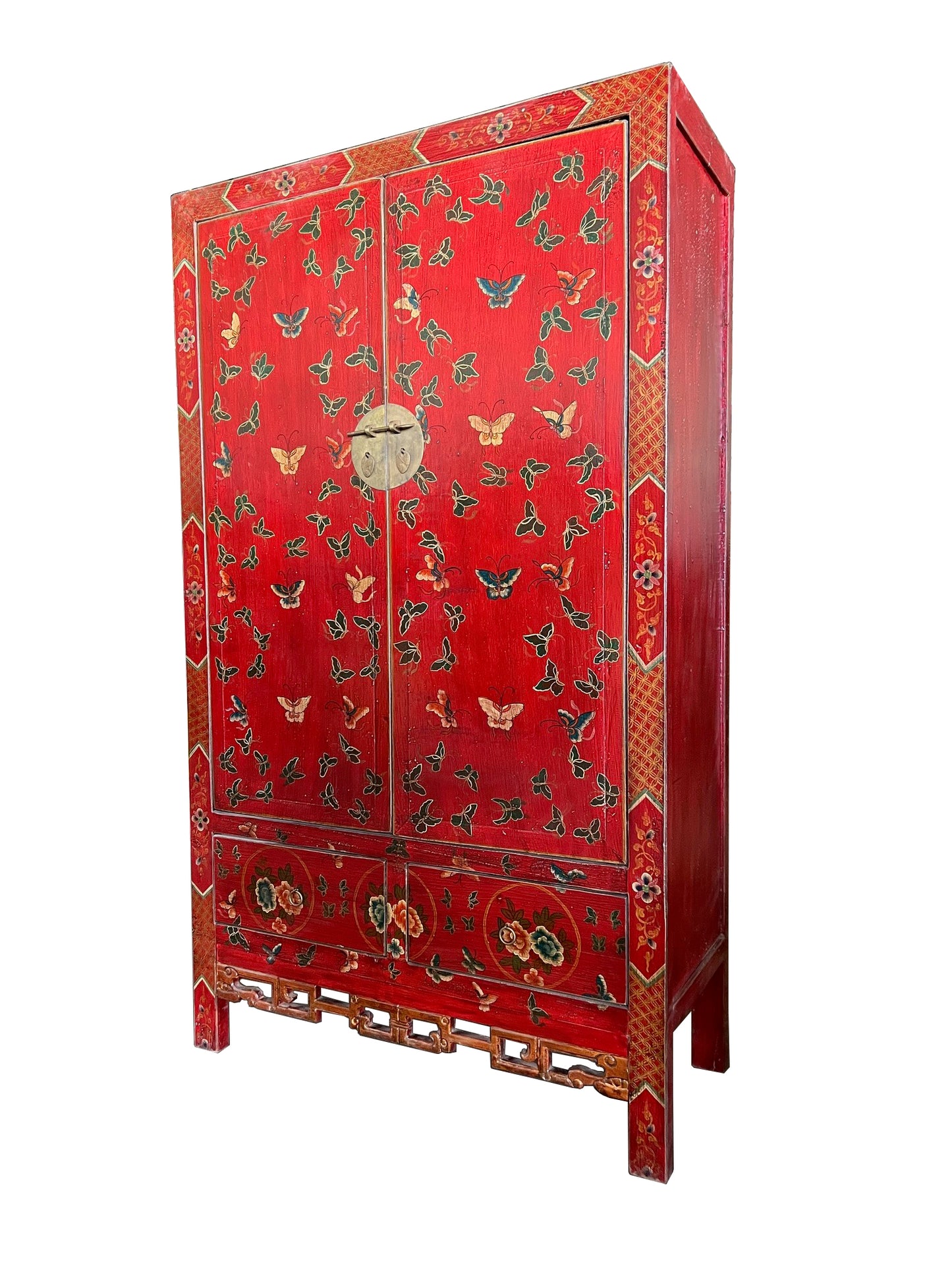 Chinesischer Kleiderschrank in Handarbeit aus Massivholz angefertigt