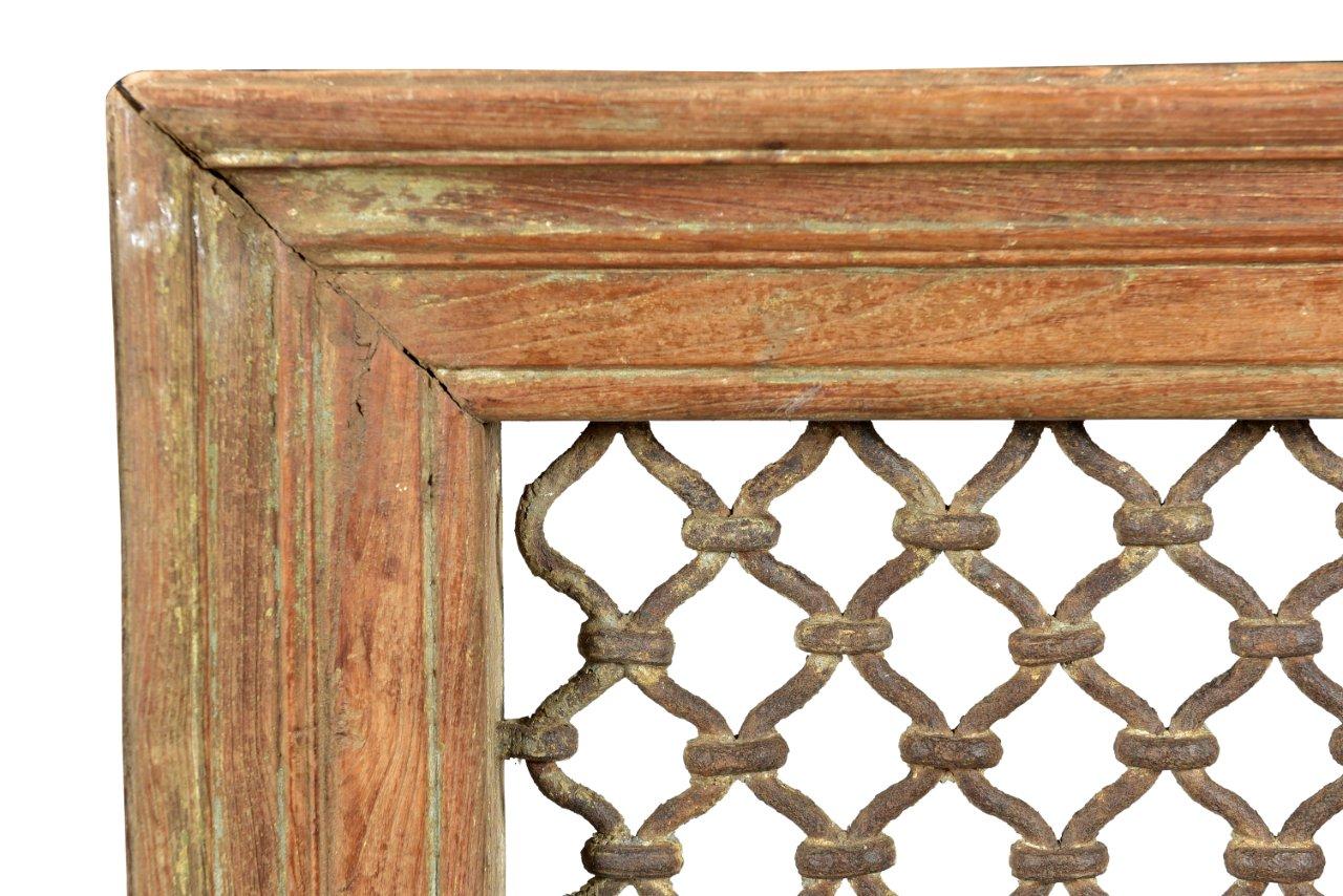 Traditionelles Jali Fenster aus Teakholz 