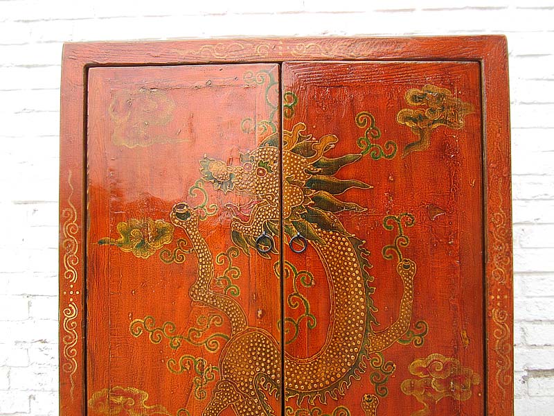 Tibet Schrank mit Drachen Motiv