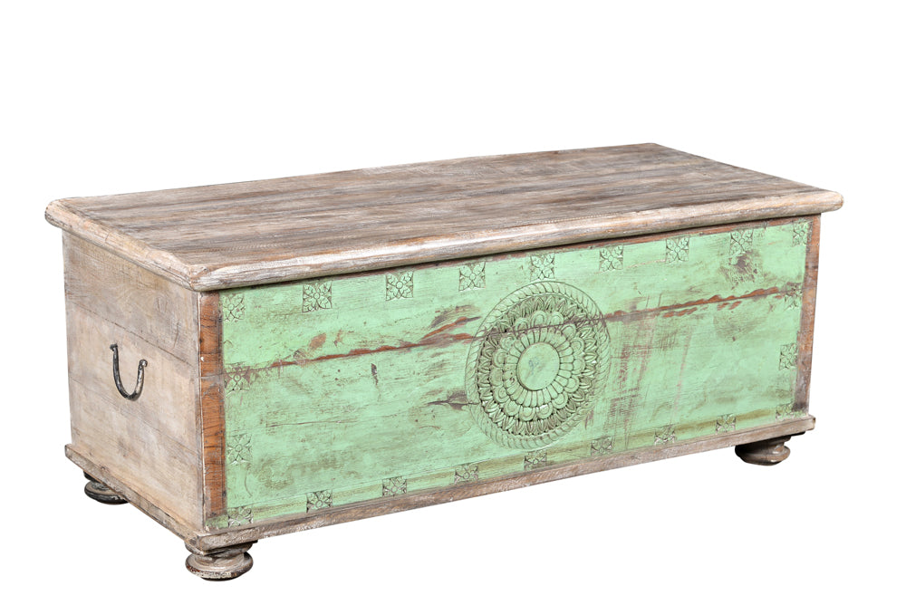 South India um 1930 große verzierte Aussteuer Truhe Box türkisblaue Front auch als Sitzbank