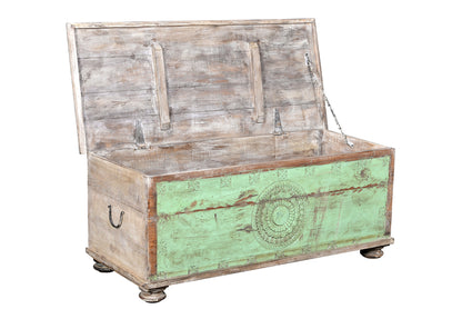 South India um 1930 große verzierte Aussteuer Truhe Box türkisblaue Front auch als Sitzbank