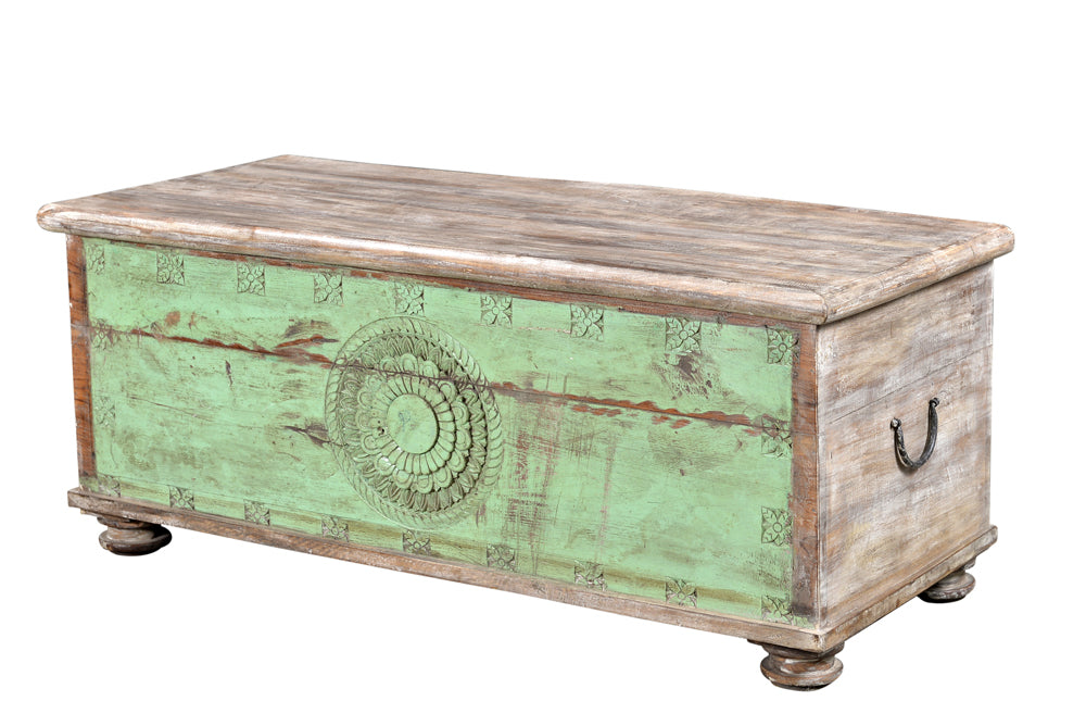 South India um 1930 große verzierte Aussteuer Truhe Box türkisblaue Front auch als Sitzbank