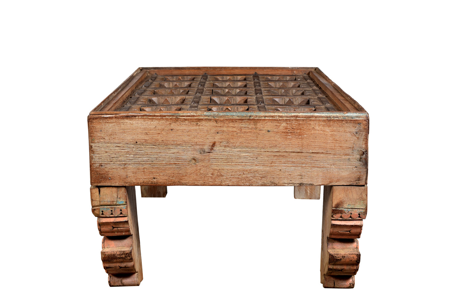 Indien kleiner Kaffeehaustisch aus antiker Holzdecke Schnitzarbeit naturbraun Rajasthan