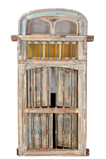 India 1920 mächtige Eingangstür Tor mit Rundbogen aus Holz und Metallbeschlägen Gujarat