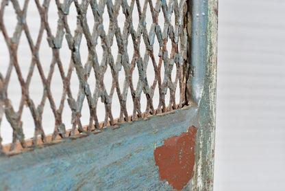 India mannshoher Spiegel Standspiegel altes Theatermöbel aus Holz und Metall heavy used finish