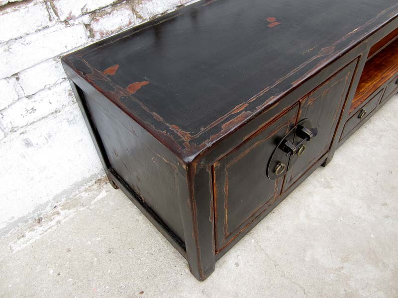China Lowboard flache Anrichte ideal fuer TV Flatscreen dunkelbraune Pinie