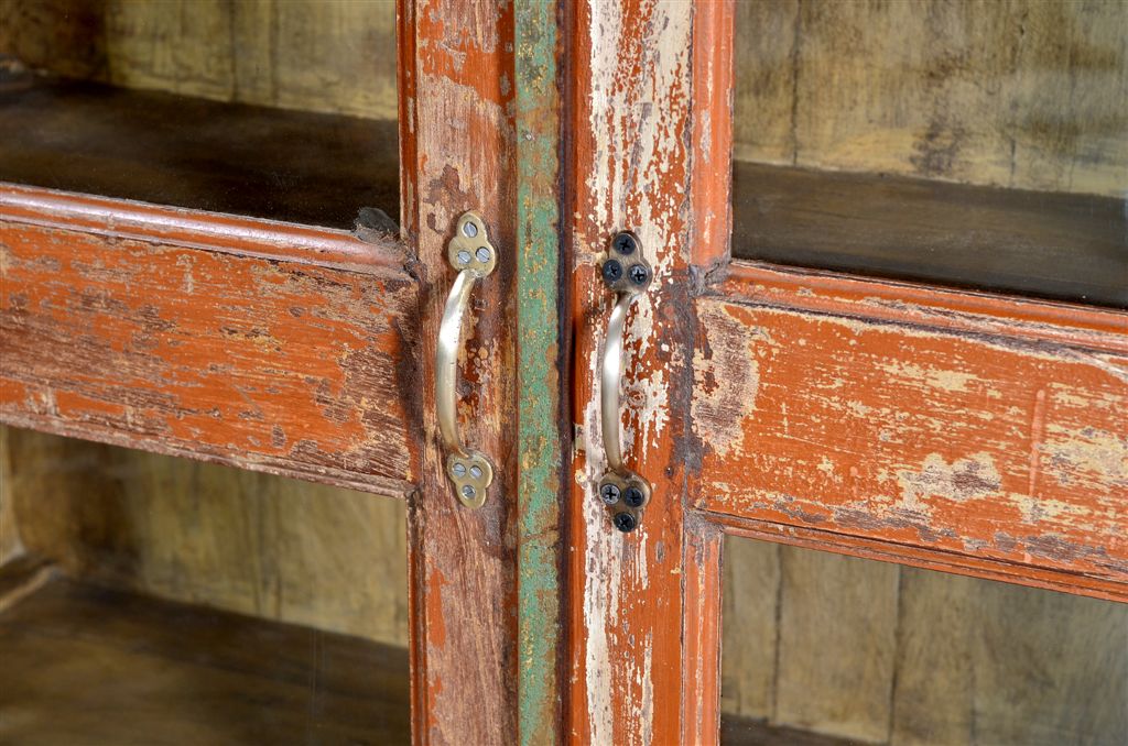 Indien hohe Glasvitrine aus Laden dunkles Holz mit 3 Einlegeböden