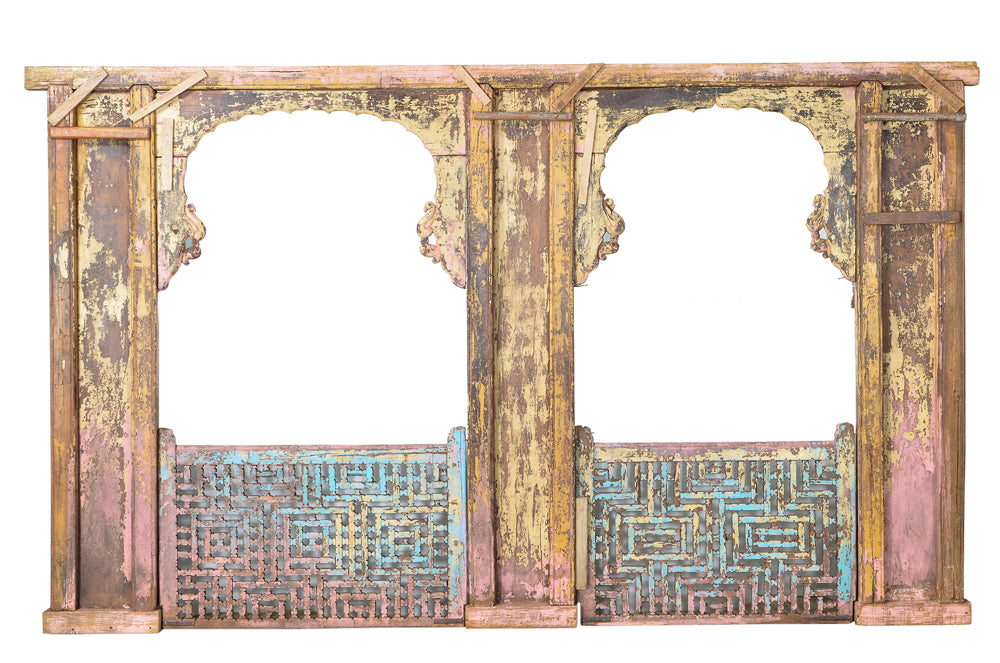 Indien 1870 geschnitzter Raumteiler  212cm lang zum Einbau Gujarat