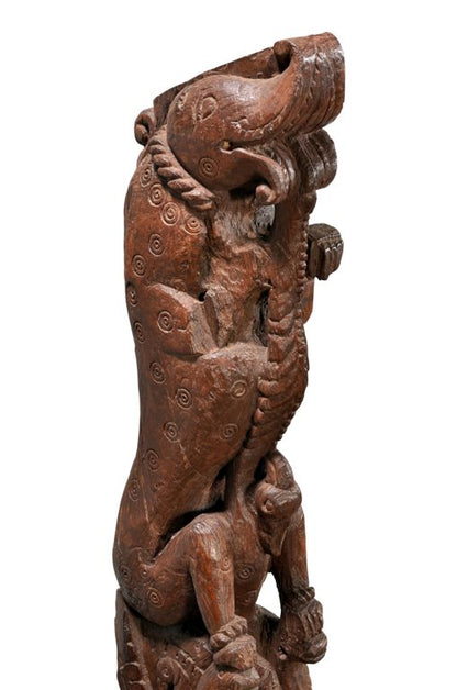 Luxury-Park Dekorative Skulptur aus Indien (1900) – Antikes Kapitel auf Standsockel