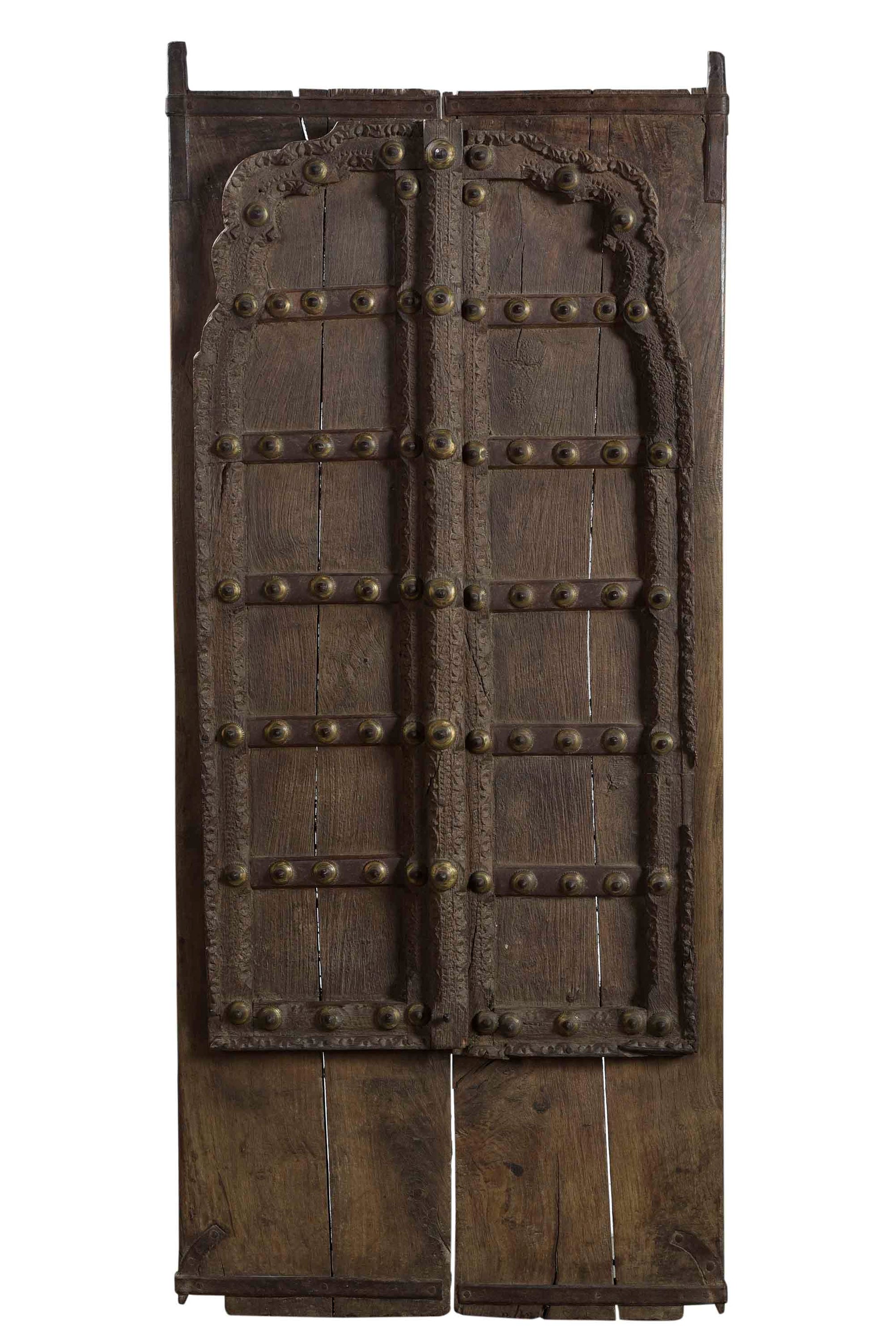 Holzelement mit aufwendiger Verzierung 