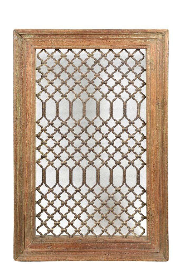 Traditionelles Jali Fenster aus Teakholz 