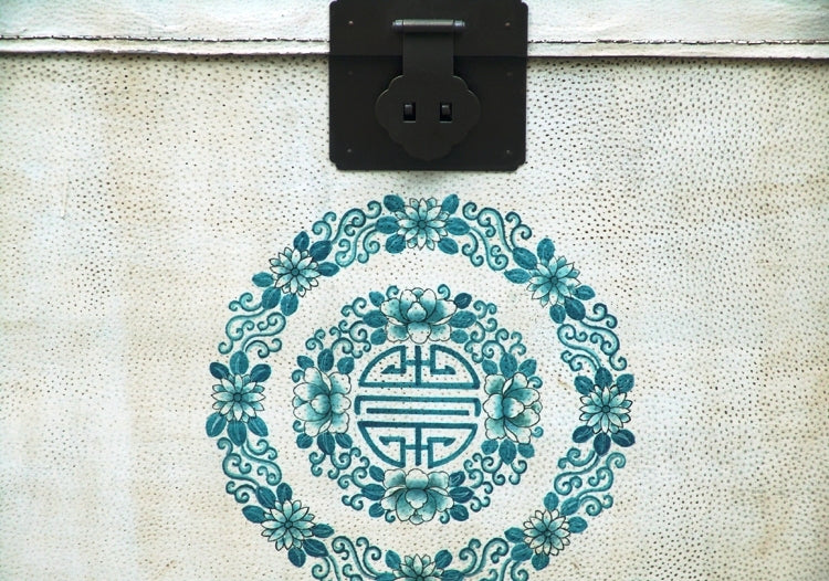 China Würfel Truhe Box kubisch weiße Oberfläche und Blumenmotiv Ulme