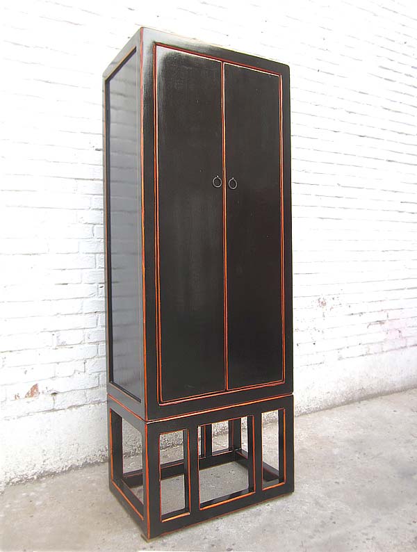 China schlanker Schrank schwarzer Lack Kolonialstil Pinie