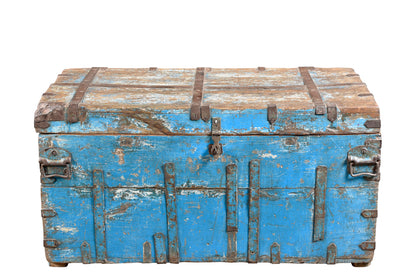India alte Reise Truhe Box Kassette lichtblaue Bemalung heavy used optic Gujarat