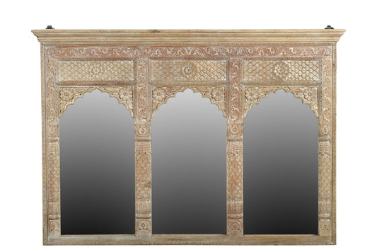 Indien breiter Spiegel heller Holzrahmen gefertigt von antikem Fensterbogen