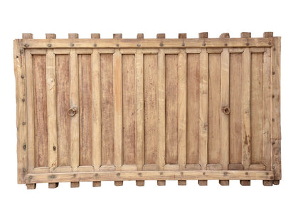 Massive Holzdecke mit traditioneller indischer Holzschnitzerei 
