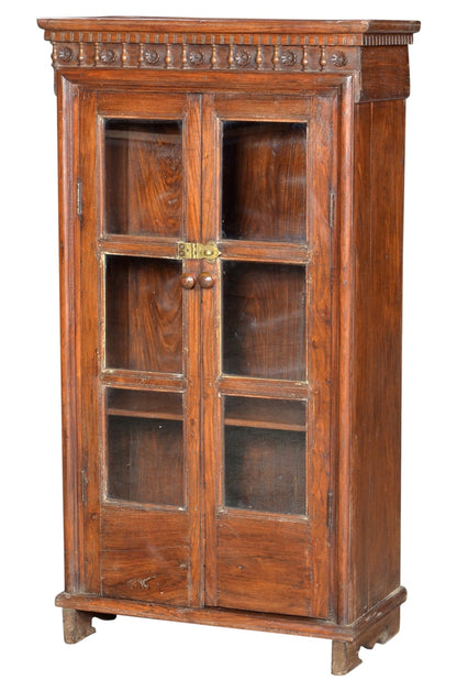 Indien 1910 halbhohe schlanke Glasvitrine Schrank Naturholz Schnitzerei