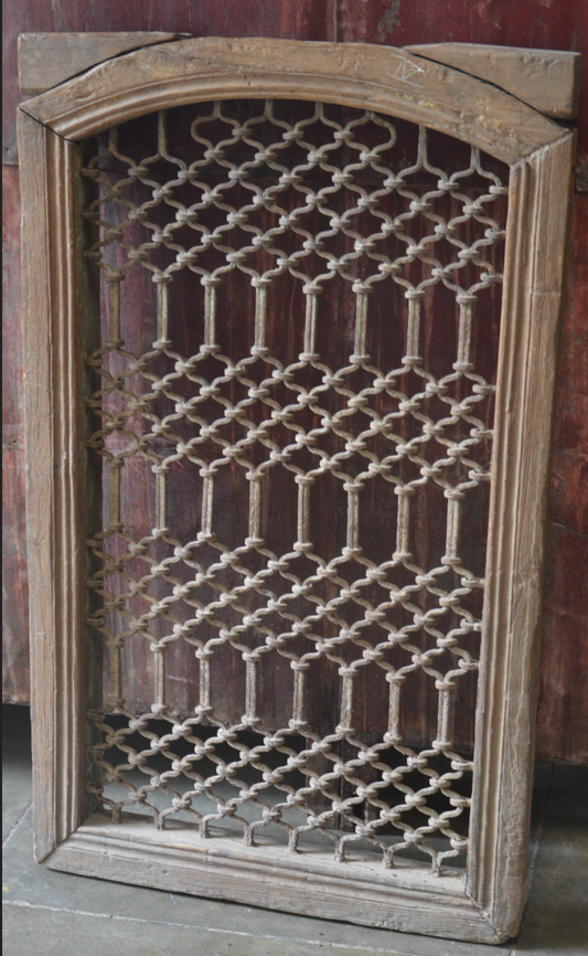 Gut erhaltenes Jali Holzelement aus Indien 