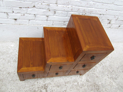 Luxury-Park Kleine Stufen-Kommode aus Pinienholz – Bibliothekstreppe im Chinesischen Design