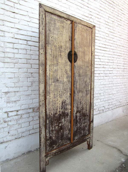 Chinesischer Hochzeitsschrank shabby chic Pinie antikweiß mit Metallbeschlag