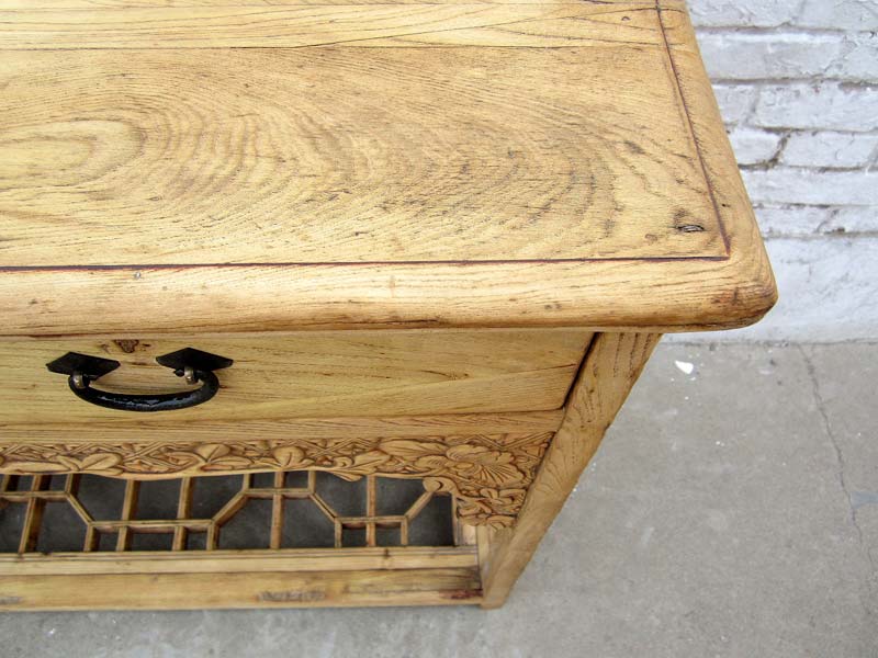 China 1940 Shanxi kleiner Schreibtisch Garderobentisch reiche Schnitzerei helle Pinie