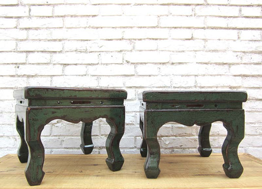 Antikes China kleiner Hocker in traditioneller Gestaltung antikgrünes Pinienholz