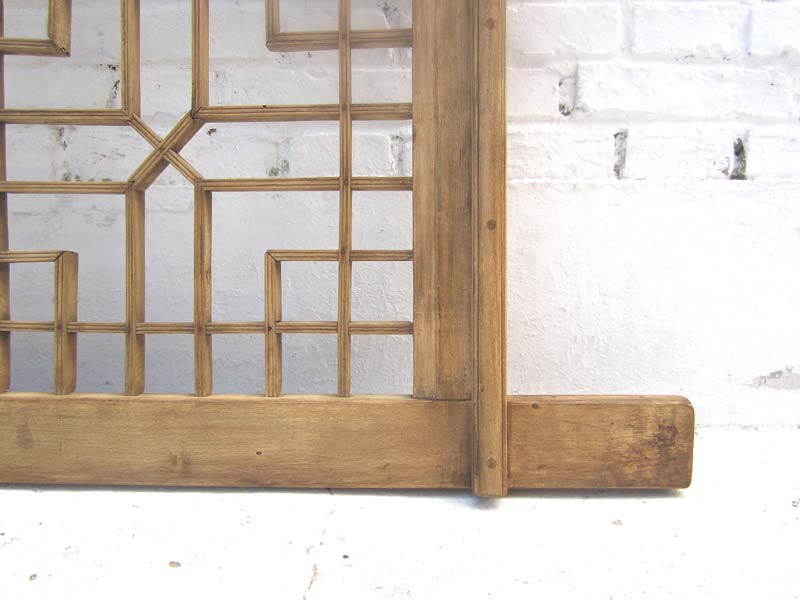 China klassischer Stil filigran gearbeitetes Fenstergitter  in bester Erhaltung