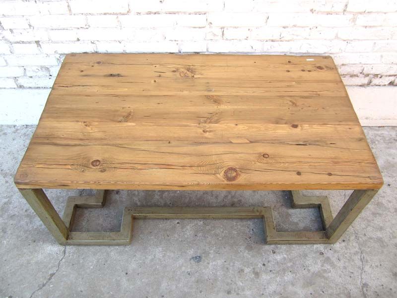 China Klassisch flacher Couchtisch mit Dekorsockel helles Pinienholz von Luxury-Park