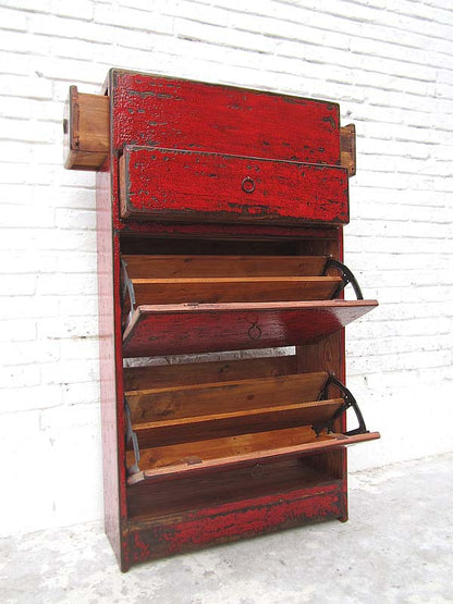 Mittlerer Schuhschrank klassische Lackierung rotbraun 3 Fächer seitliche Schübe Gebrauchsspuren  used look von Luxury-Park
