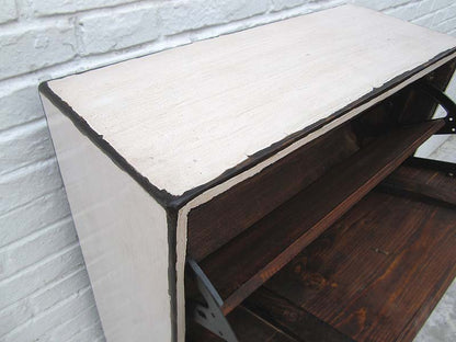 Asia Halbhoher Schuhschrank weiße Lackierung shabby chic Look drei große Fächer  von Luxury-Park