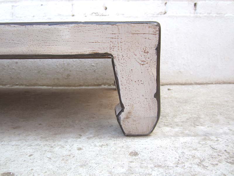 China niedriger Tisch 100x50cm Antikweiß used optic Pinienvollholz