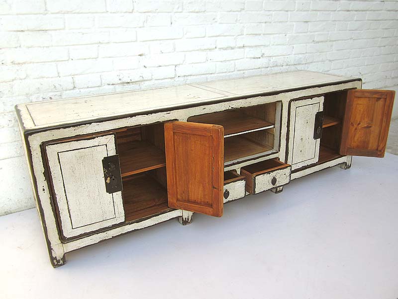 China Lowboard flache Anrichte für TV Bildschirm weiß lackierte Pinie Metallbeschläge von Luxury Park