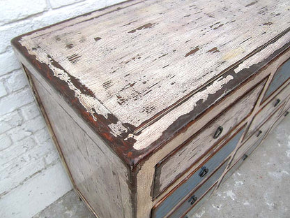 China breite Kommode Sideboard shabby chic 16 Schubladen weiß blau Pinie