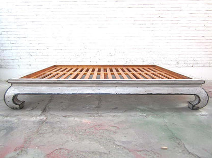 Asien flaches Doppel Bett Antikweiß Vintage Stil Vollholz 200x140x35cm