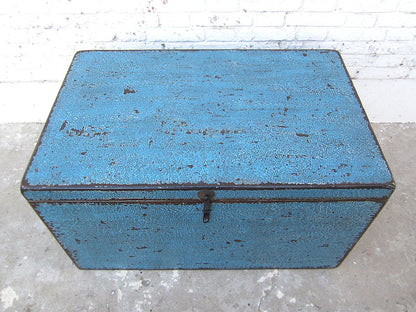Truhe oder spezial Katzen Toilette in blauer Truhe China shabby chic drei Innenräume