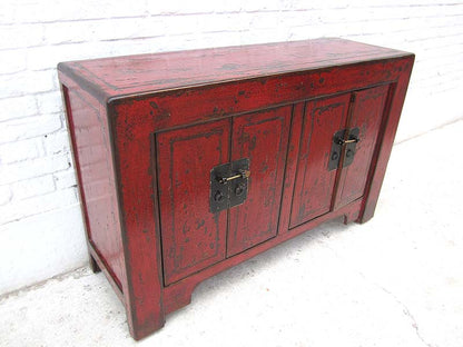 Asia Sideboard braunrot Doppeltüren Messingbeschlag vintage
